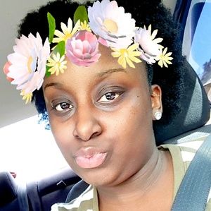 Meet your Posher, Lazoria